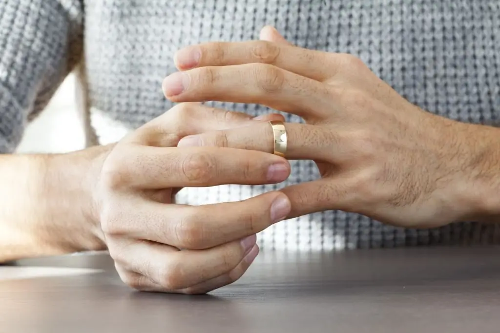 Relation entre un homme et une femme mariée