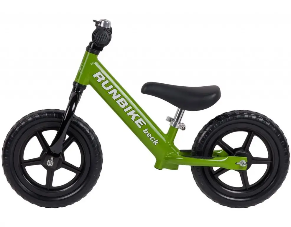 I bambini di 2 anni hanno bisogno di una bicicletta senza pedali?