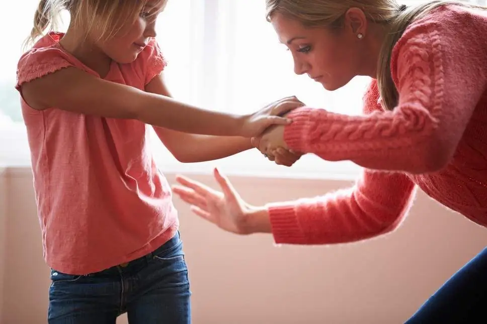 Va bene che i genitori picchiano i propri figli?