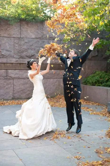 Wedding in November: signs. Signs before the wedding for the bride and groom