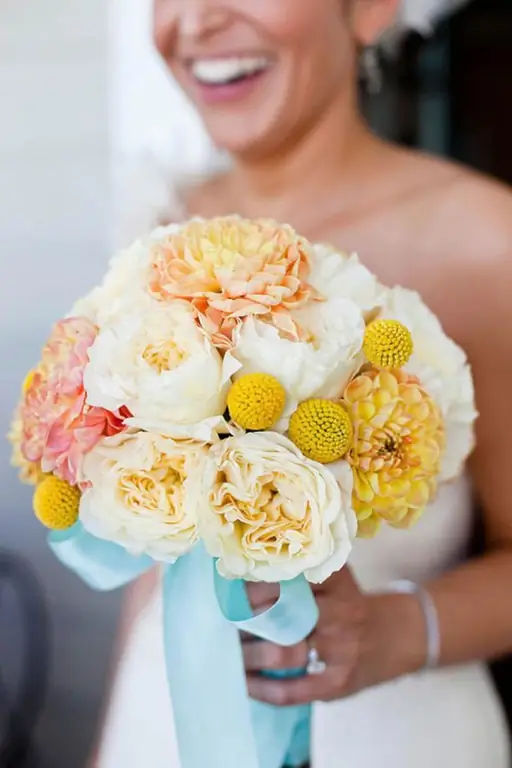 Bouquet de mariée DIY : classe de maître. Le bouquet de la mariée