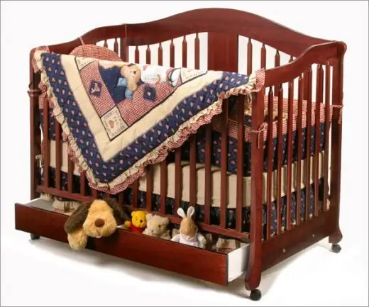 crib for a newborn