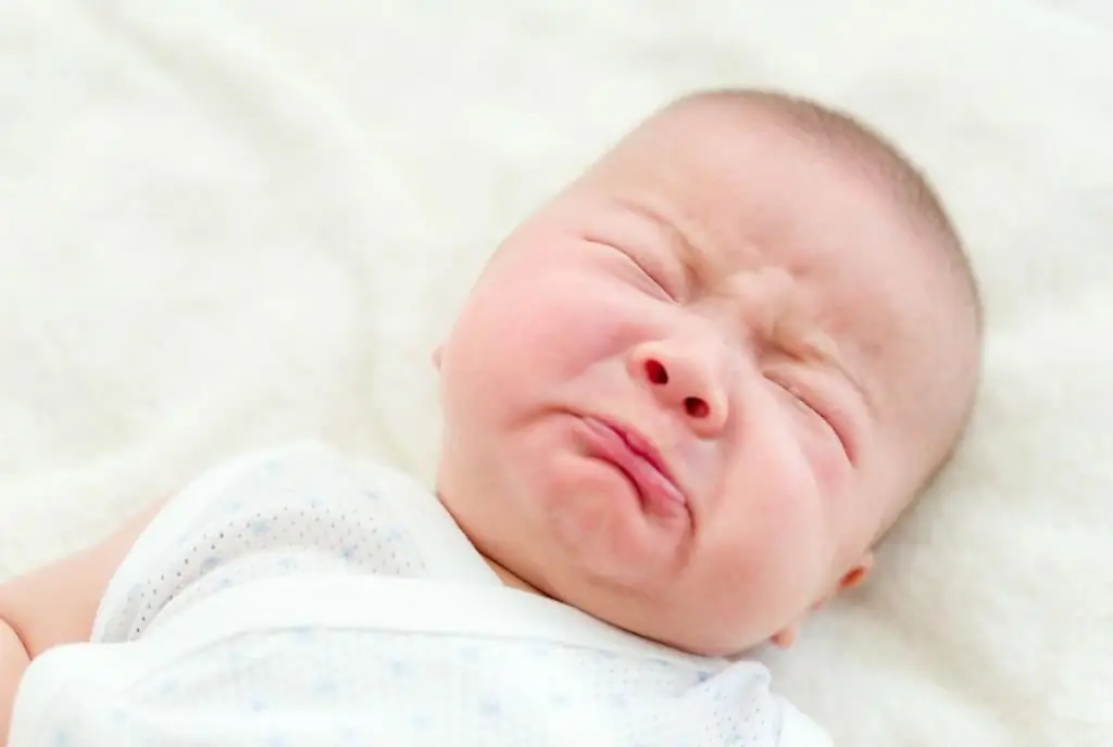 Restless sleep in babies: grunting, fidgeting, shuddering, other symptoms, causes, calm bedtime traditions, advice from moms and recommendations from pediatricians Restless sleep in babies: grunting, fidgeting, shuddering, other symptoms, causes, calm bedtime traditions, advice from moms and recommendations from pediatricians
