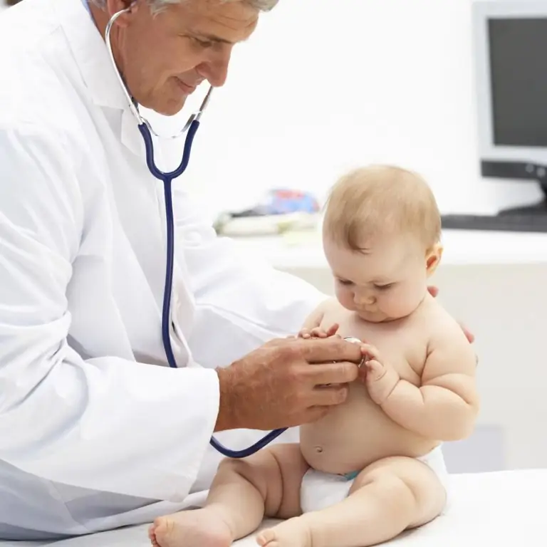 baby pooping vand hvad skal man gøre