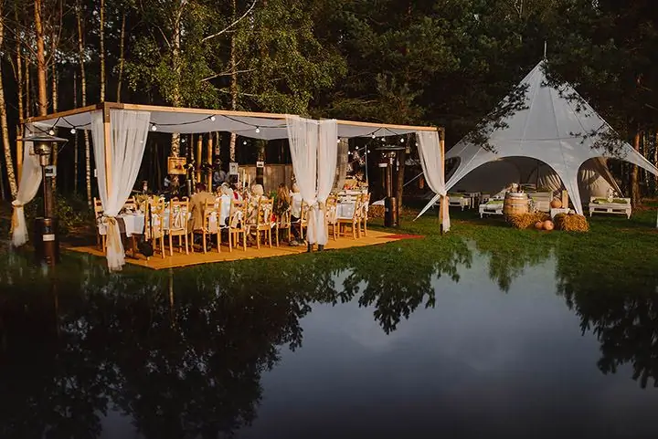 Casament eslau: descripció, tradicions, costums, vestits dels nuvis, decoració de la sala i la taula