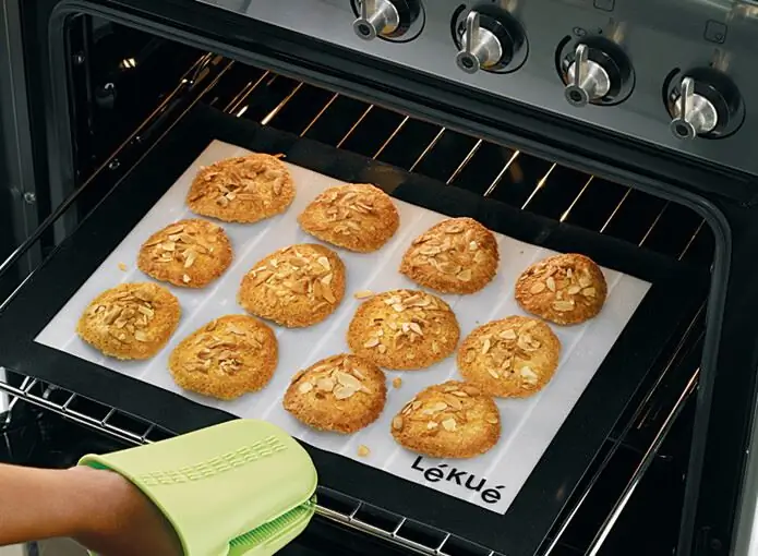 silicone baking sheet