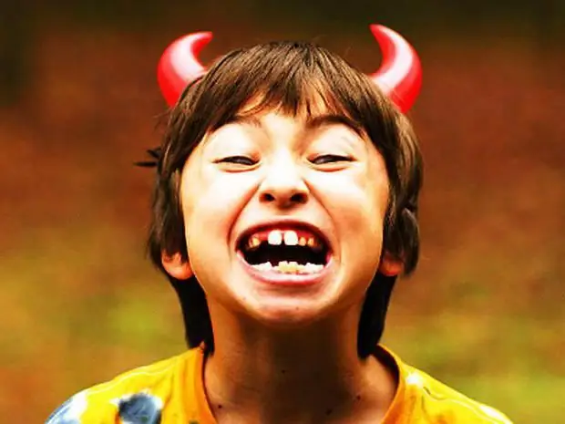 8 signs of a spoiled child how to react correctly