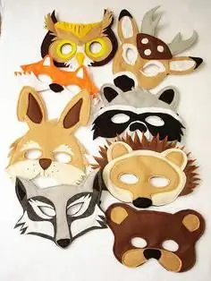 Is it difficult to make a mask with your own hands for the holiday? How to make a New Year's carnival mask with your own hands?