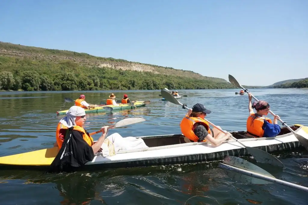 Zamknięte torby i kufry to idealne rozwiązanie dla entuzjastów outdooru