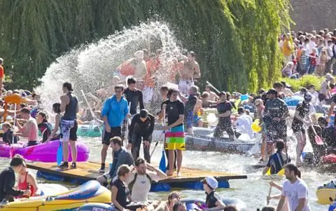 Međunarodni praznici. Međunarodni praznici 2014.-2015