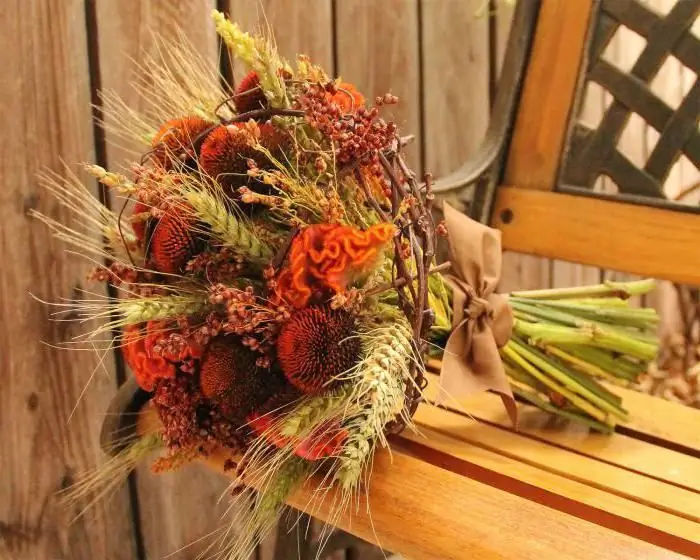 Autumn wedding: decoration, hall decoration, script, invitations