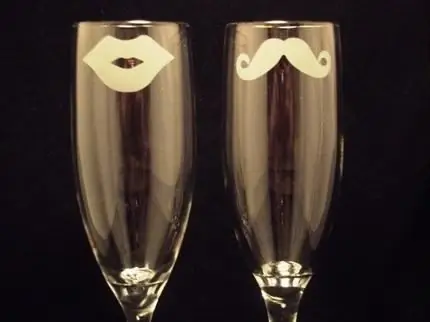 The article will tell you how to decorate wedding glasses with your own hands