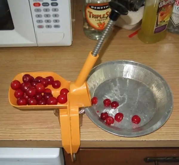 Cherry Pitting Machine - et uunnværlig verktøy for hjemmekonservering