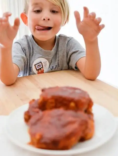 A partir de que idade uma criança pode receber carne de porco? O que pode ser cozido para uma criança com carne de porco