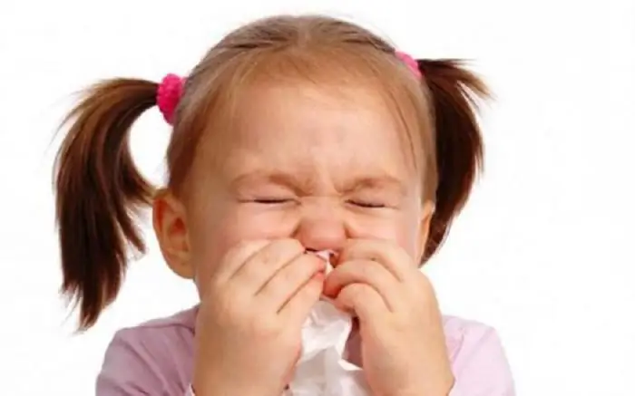 The child has been coughing for more than a month, nothing helps - what to do? Causes of a cough in a child