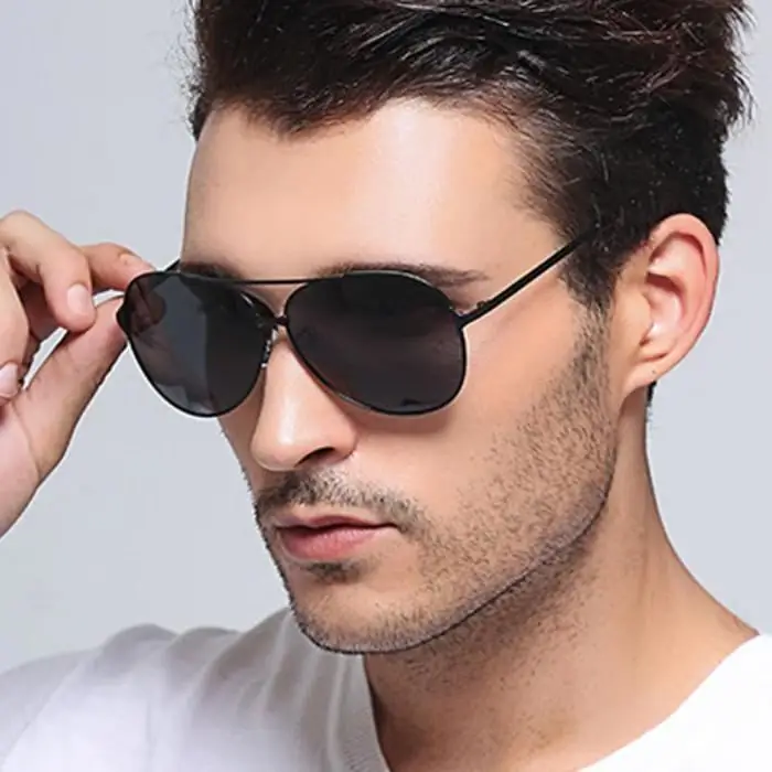 Lunettes pour hommes à la mode