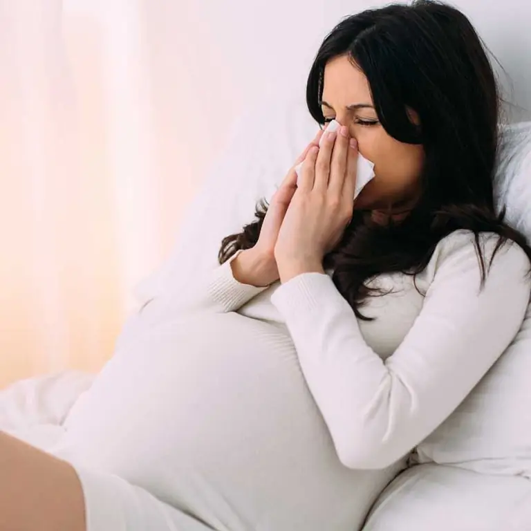 Vasomotor rhinitis of pregnant women: causes, symptoms, diagnosis, prescribed treatment, recovery period and advice from a gynecologist