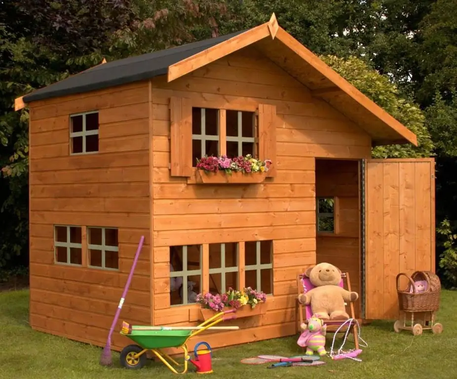 Wooden playhouse para sa mga bata