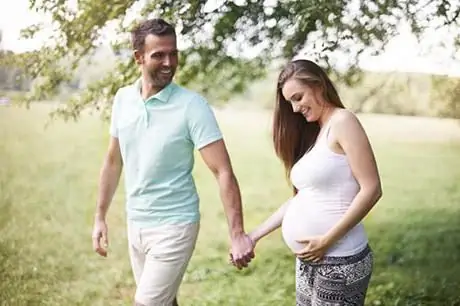 Gain de poids normal pendant la grossesse par semaine : tableau. Prise de poids pendant une grossesse gémellaire