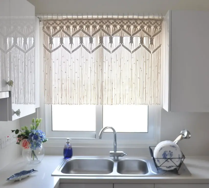 Short curtains for the kitchen