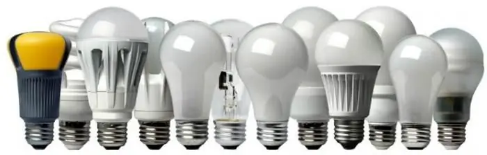 De ce clipește lumina de economisire a energiei?