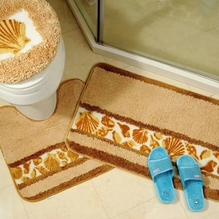 bath and toilet mats