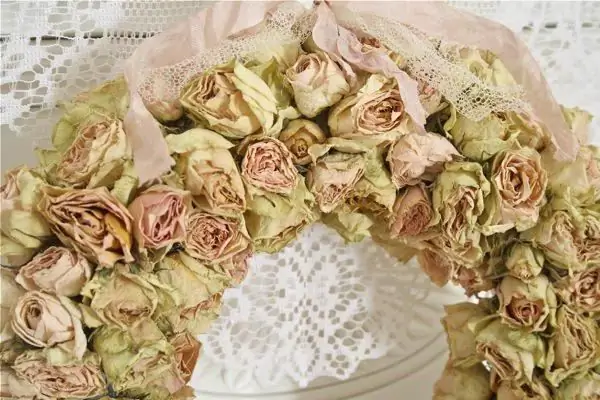 What flowers to give for the wedding of the newlyweds