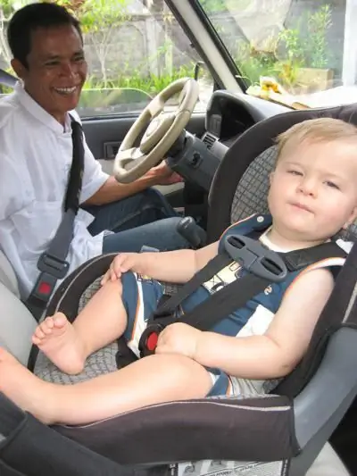 Choisir et installer un siège auto enfant de 0 à 18 kg