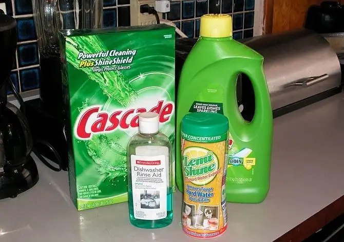 Cum să alegi un detergent pentru mașina de spălat vase: sfaturi și recenzii