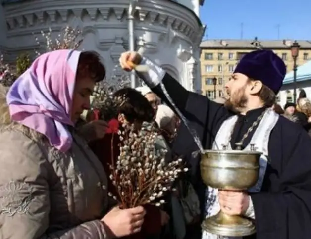 Pūpolu svētdiena: zīmes un māņticības. Svētku tradīcijas un paražas