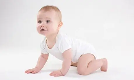 How to teach your baby to crawl with the help of joint games and exercises