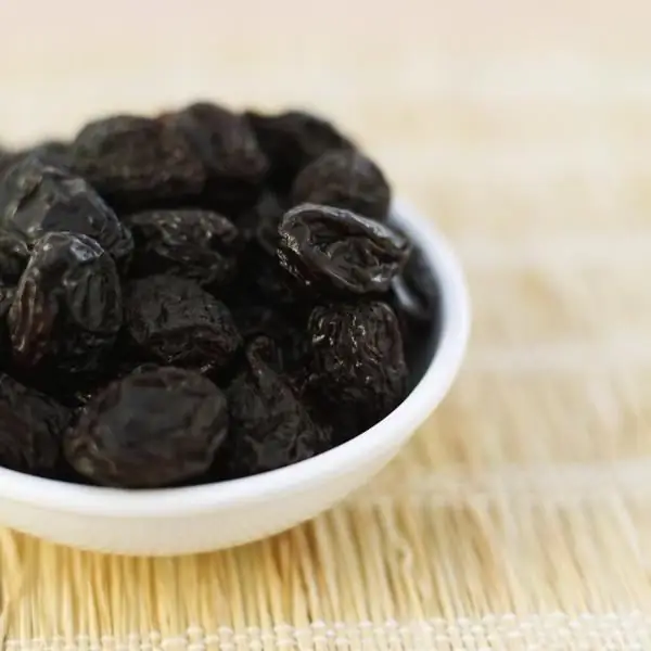 хөхөөр хооллох үед prunes