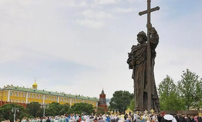 Dzień Chrztu Rosji 28 lipca: nowoczesność i historyczne kamienie milowe prawosławia